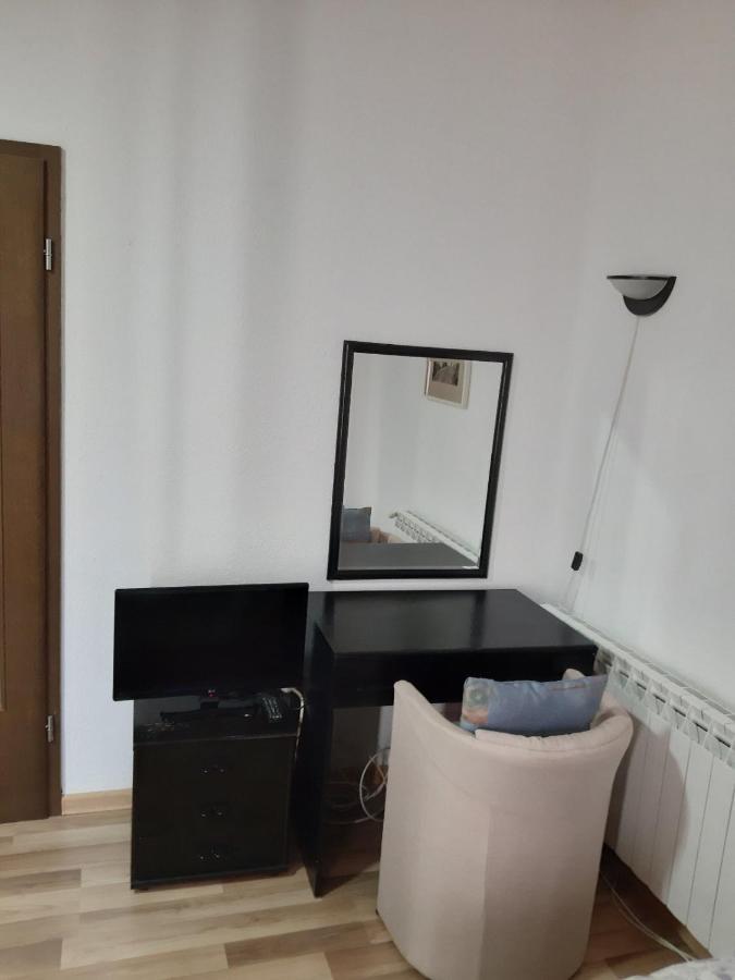 Vn Apartments אוהריד מראה חיצוני תמונה