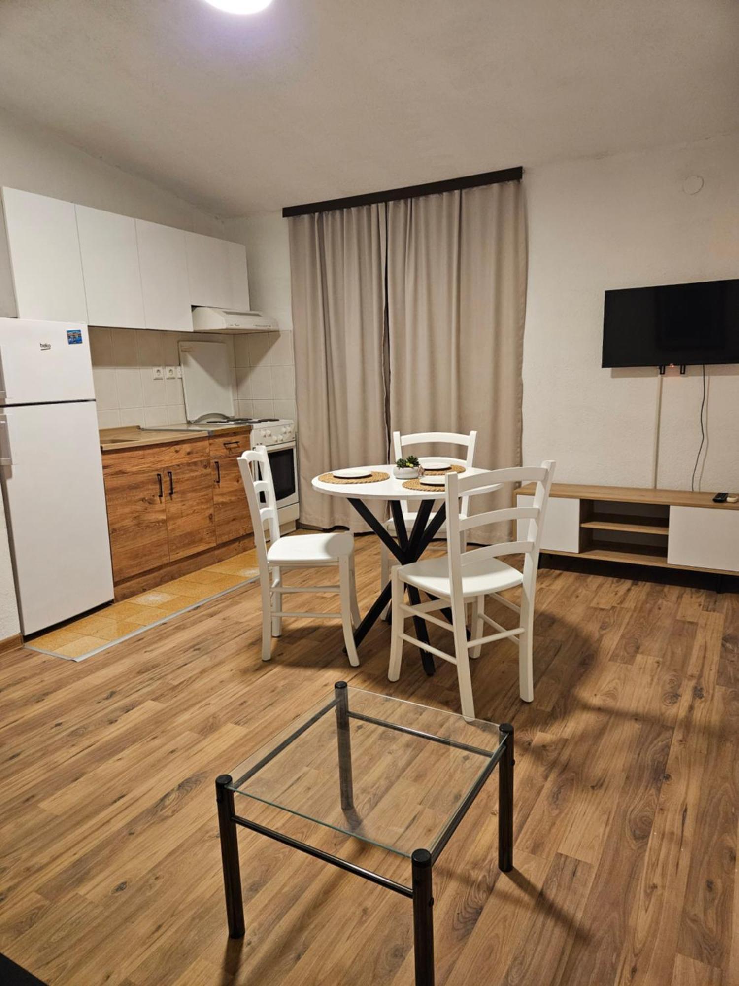 Vn Apartments אוהריד מראה חיצוני תמונה